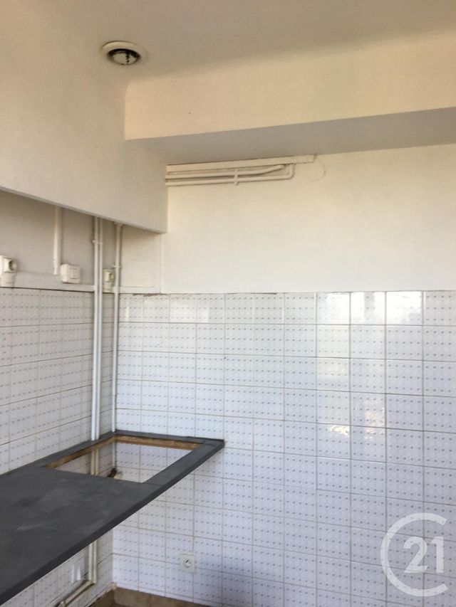 Appartement F4 à louer - 4 pièces - 90.0 m2 - CUGNAUX - 31 - MIDI-PYRENEES - Century 21 Partenaire Immobilier Appartement F4 à louer - 4 pièces - 90.0 m2 - CUGNAUX - 31 - MIDI-PYRENEES - Century 21 Partenaire Immobilier