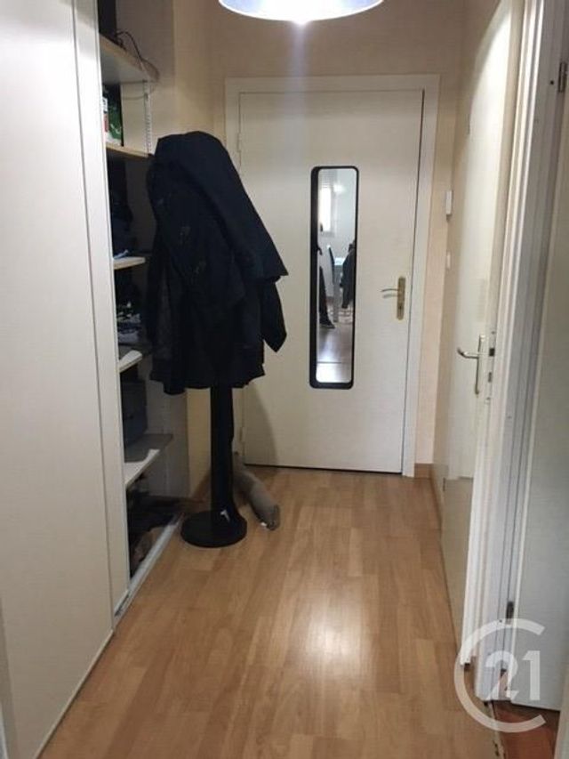 Appartement F2 à louer - 2 pièces - 46.76 m2 - CUGNAUX - 31 - MIDI-PYRENEES - Century 21 Partenaire Immobilier Appartement F2 à louer - 2 pièces - 46.76 m2 - CUGNAUX - 31 - MIDI-PYRENEES - Century 21 Partenaire Immobilier