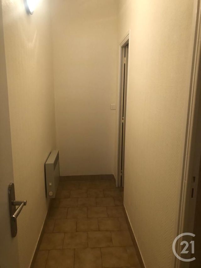 Afficher la photo en grand Studio à louer - 1 pièce - 34.0 m2 - TOULOUSE - 31 - MIDI-PYRENEES - Century 21 Partenaire Immobilier