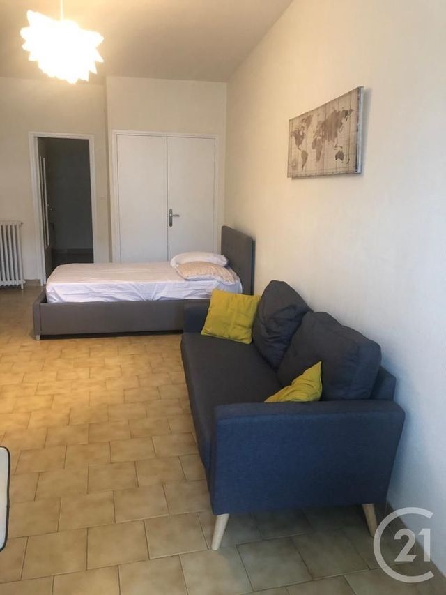 Afficher la photo en grand Studio à louer - 1 pièce - 34.0 m2 - TOULOUSE - 31 - MIDI-PYRENEES - Century 21 Partenaire Immobilier