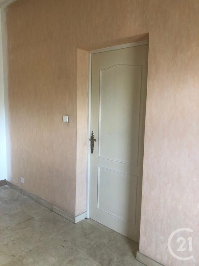 Afficher la photo en grand Studio à louer - 1 pièce - 34.0 m2 - TOULOUSE - 31 - MIDI-PYRENEES - Century 21 Partenaire Immobilier