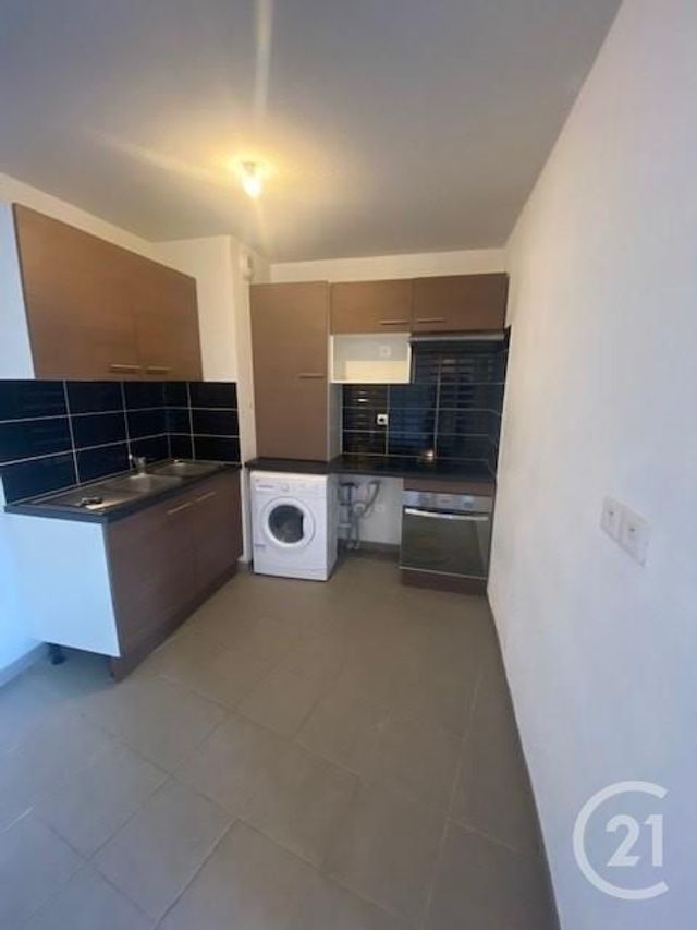 Appartement T4 à vendre - 4 pièces - 79.7 m2 - CUGNAUX - 31 - MIDI-PYRENEES - Century 21 Partenaire Immobilier