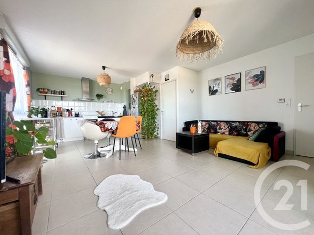 Afficher la photo en grand Appartement T3 à vendre - 3 pièces - 62.52 m2 - CUGNAUX - 31 - MIDI-PYRENEES - Century 21 Partenaire Immobilier