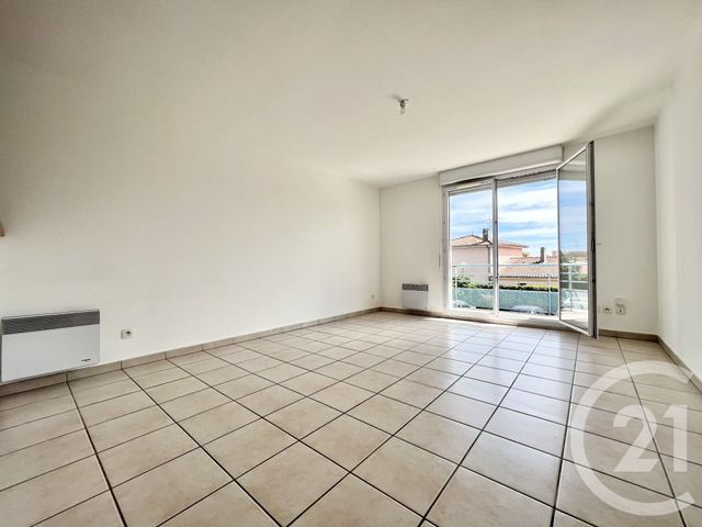 Afficher la photo en grand Appartement F3 à vendre - 3 pièces - 60.0 m2 - CUGNAUX - 31 - MIDI-PYRENEES - Century 21 Partenaire Immobilier