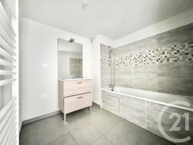 Appartement T3 à vendre - 3 pièces - 60.0 m2 - CUGNAUX - 31 - MIDI-PYRENEES - Century 21 Partenaire Immobilier