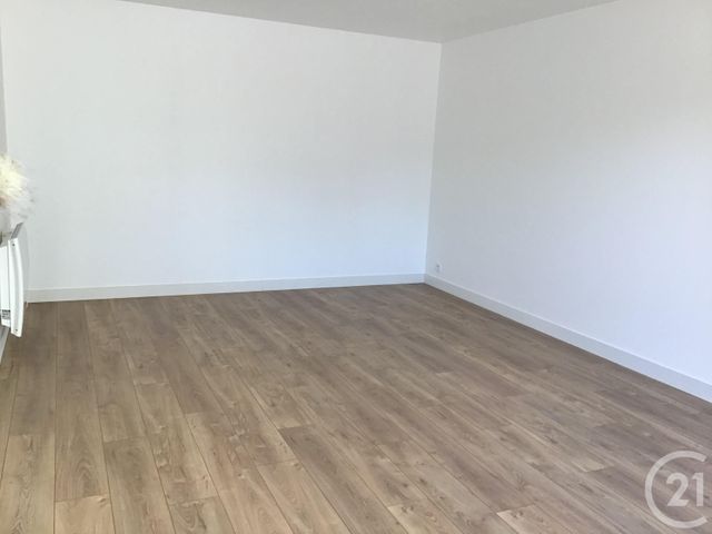 Afficher la photo en grand Appartement F2 à louer - 2 pièces - 50.0 m2 - VILLENEUVE TOLOSANE - 31 - MIDI-PYRENEES - Century 21 Partenaire Immobilier