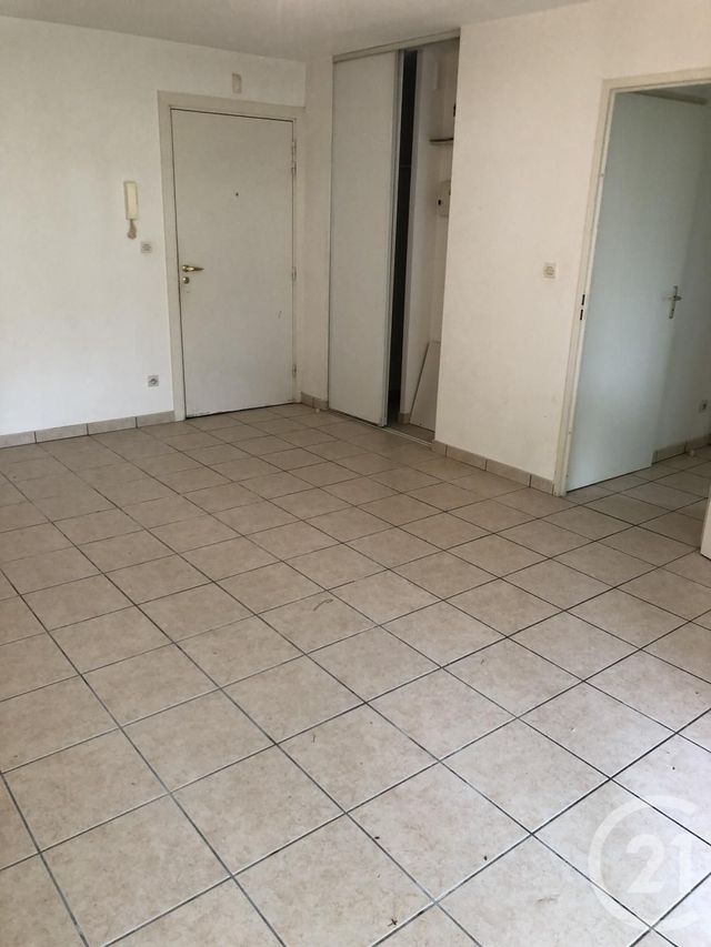 Appartement F2 à louer - 2 pièces - 42.01 m2 - CUGNAUX - 31 - MIDI-PYRENEES - Century 21 Partenaire Immobilier