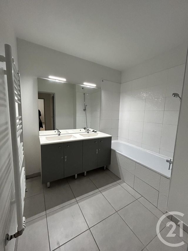 Appartement T4 à louer - 4 pièces - 76.21 m2 - TOULOUSE - 31 - MIDI-PYRENEES - Century 21 Partenaire Immobilier