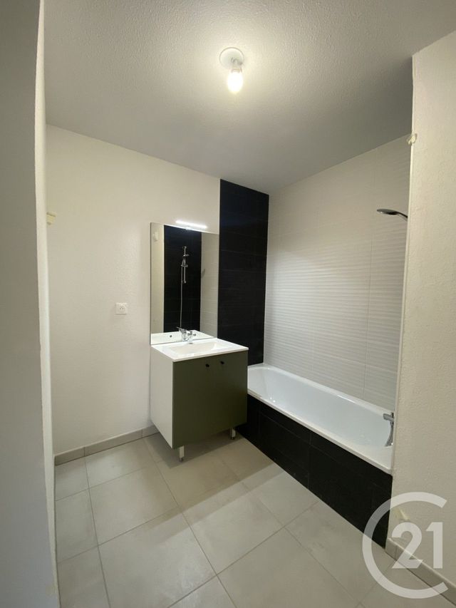 Appartement T2 à louer - 2 pièces - 43.3 m2 - FROUZINS - 31 - MIDI-PYRENEES - Century 21 Partenaire Immobilier