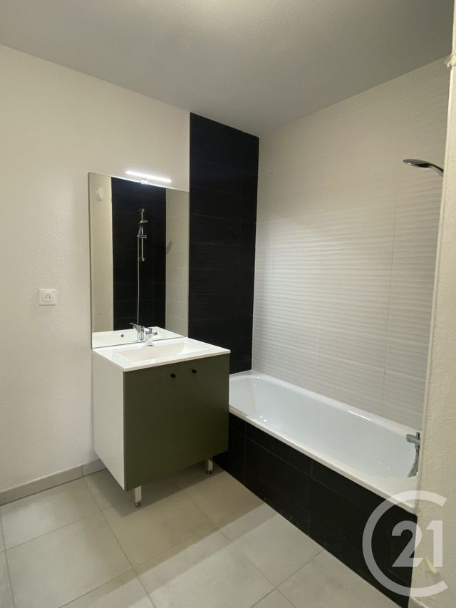 Appartement T2 à louer - 2 pièces - 43.3 m2 - FROUZINS - 31 - MIDI-PYRENEES - Century 21 Partenaire Immobilier