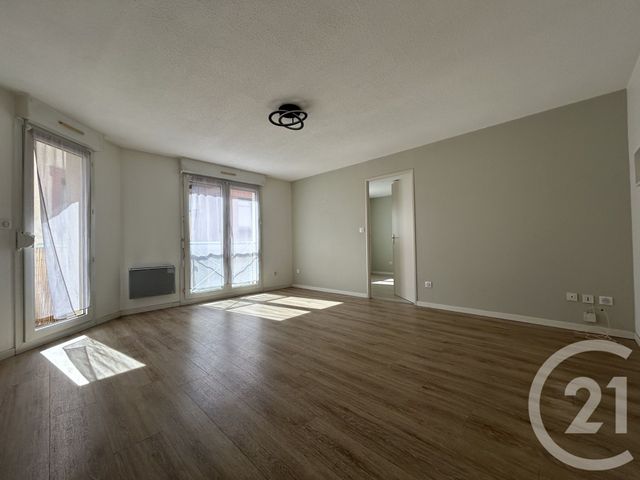 Appartement T3 à louer - 3 pièces - 59.0 m2 - CUGNAUX - 31 - MIDI-PYRENEES - Century 21 Partenaire Immobilier