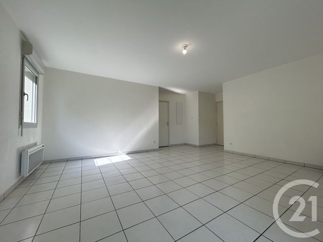 Appartement T3 à louer - 3 pièces - 62.22 m2 - VILLENEUVE TOLOSANE - 31 - MIDI-PYRENEES - Century 21 Partenaire Immobilier