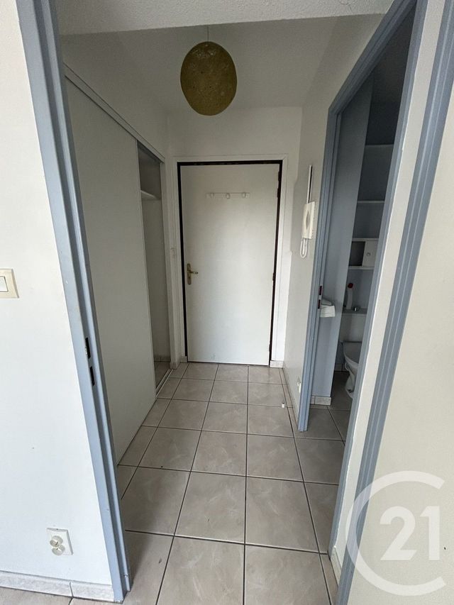 Appartement T2 à louer - 2 pièces - 43.0 m2 - CUGNAUX - 31 - MIDI-PYRENEES - Century 21 Partenaire Immobilier