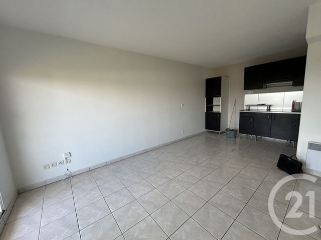 Appartement T2 à louer - 2 pièces - 43.0 m2 - CUGNAUX - 31 - MIDI-PYRENEES - Century 21 Partenaire Immobilier