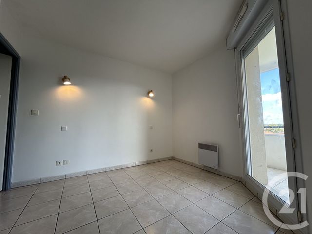 Appartement T2 à louer - 2 pièces - 43.0 m2 - CUGNAUX - 31 - MIDI-PYRENEES - Century 21 Partenaire Immobilier