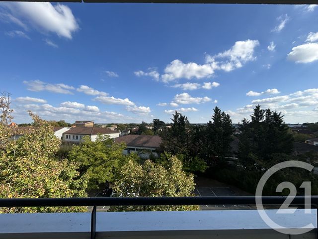 Appartement T2 à louer - 2 pièces - 43.0 m2 - CUGNAUX - 31 - MIDI-PYRENEES - Century 21 Partenaire Immobilier