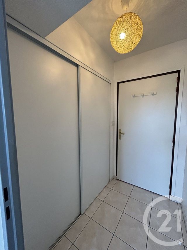 Appartement T2 à louer - 2 pièces - 43.0 m2 - CUGNAUX - 31 - MIDI-PYRENEES - Century 21 Partenaire Immobilier