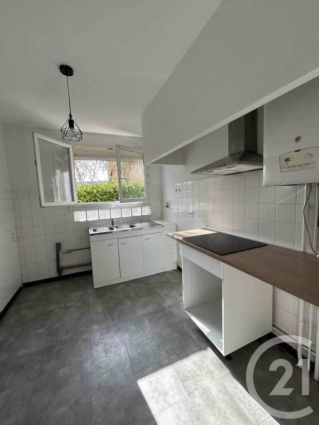 Appartement à louer - 3 pièces - 64.82 m2 - CUGNAUX - 31 - MIDI-PYRENEES - Century 21 Partenaire Immobilier